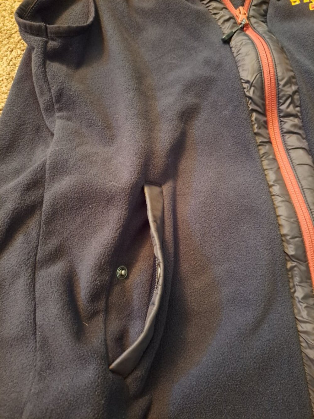 Under Armour Polartec Loose Iowa State Cyclones Collegiate Fleece Vest. - Picture 7 of 10